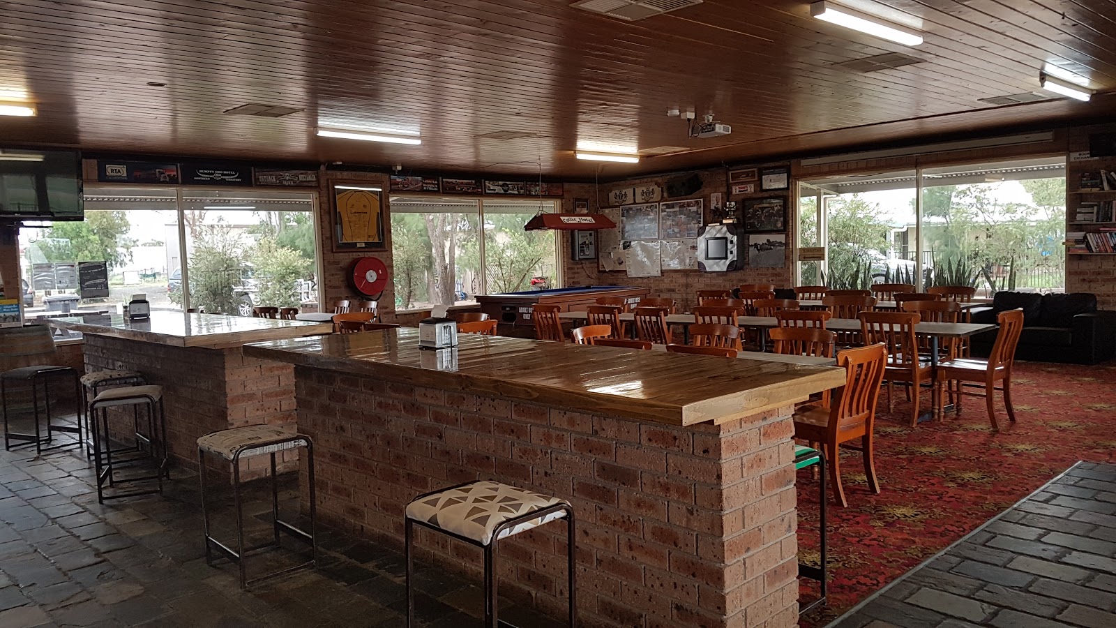 Collie Hotel in Collie - photo 2