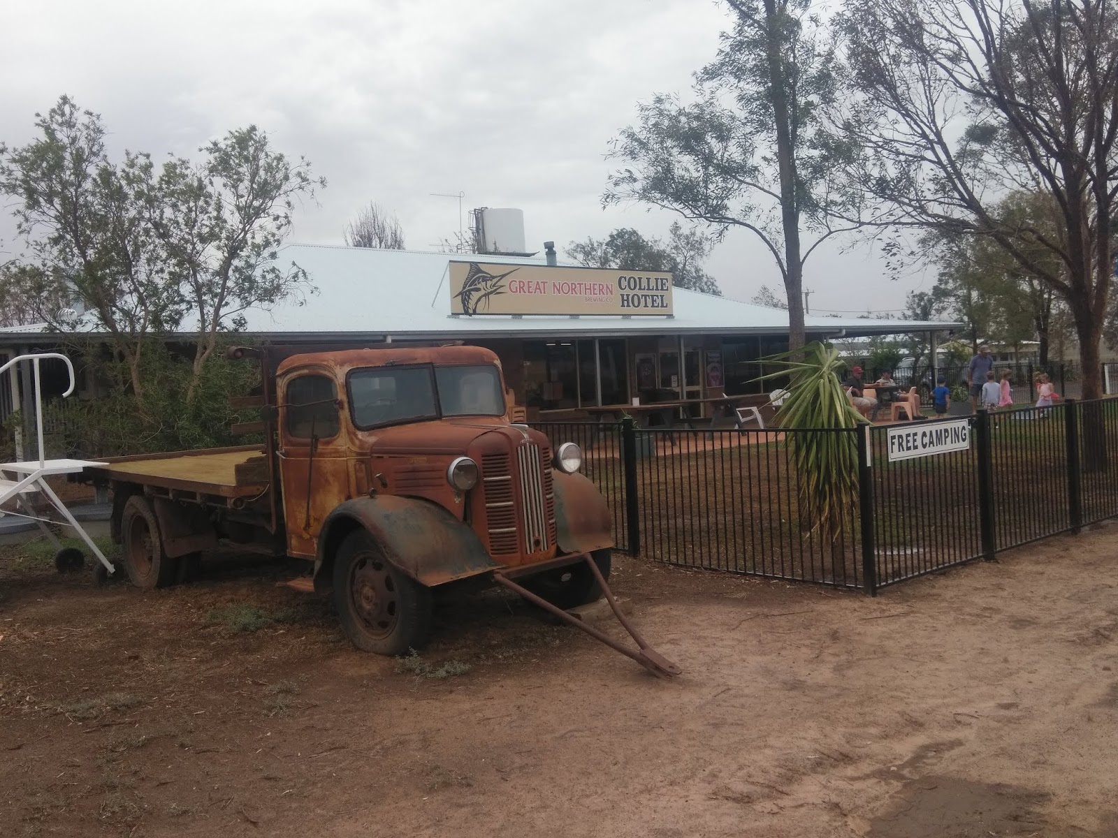 Collie Hotel in Collie - photo 6