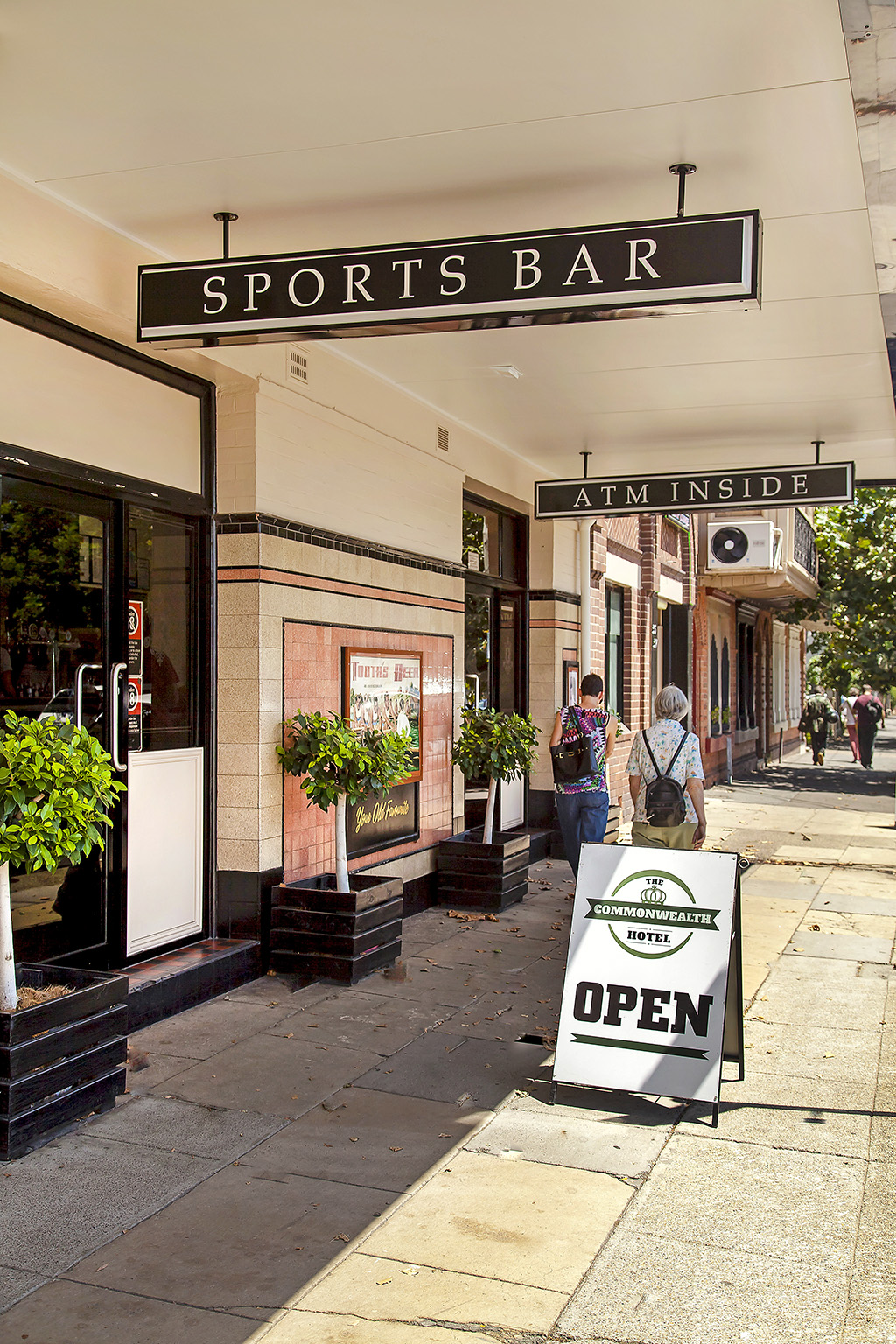 Commonwealth Hotel Newcastle in Cooks Hill - photo 6