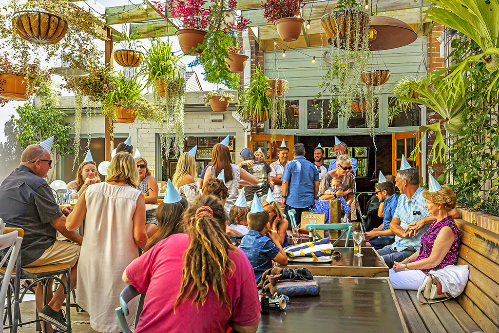 Commonwealth Hotel Newcastle in Cooks Hill - photo 3