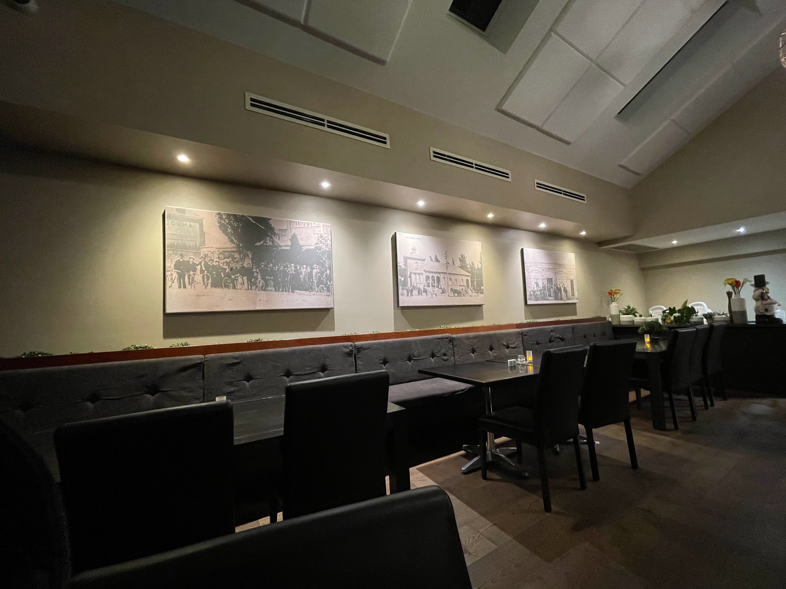 Cooma Hotel in Cooma - photo 4
