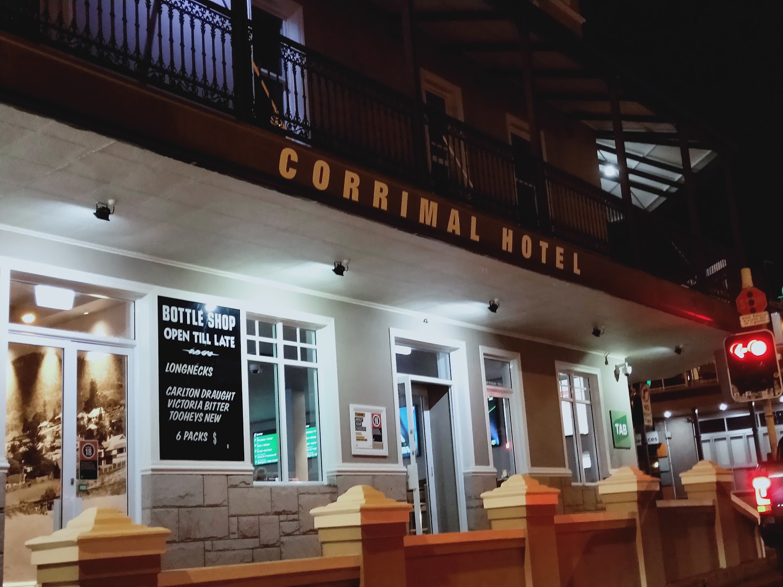 Corrimal Hotel in Corrimal - photo 2