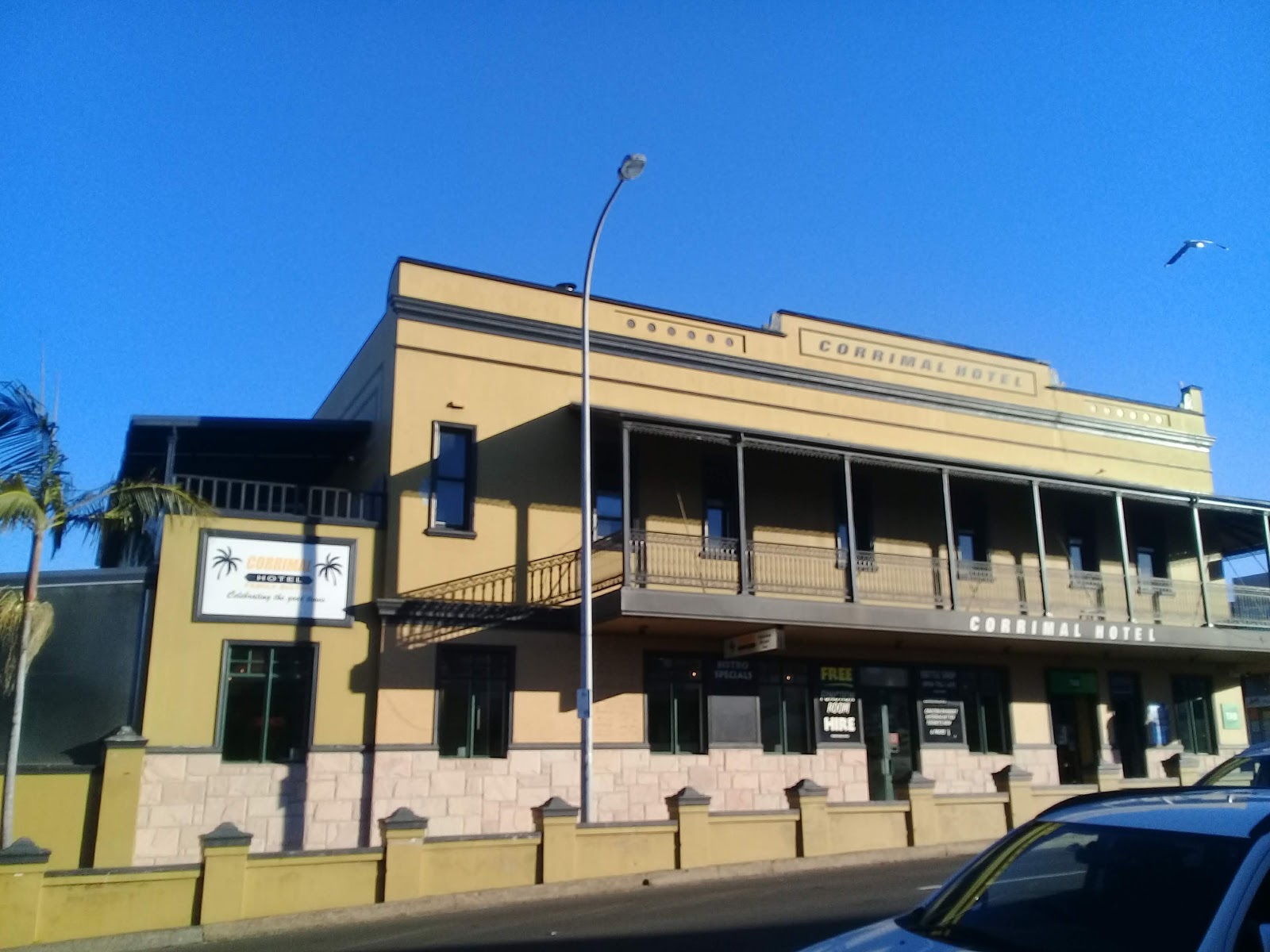 Corrimal Hotel in Corrimal - photo 1