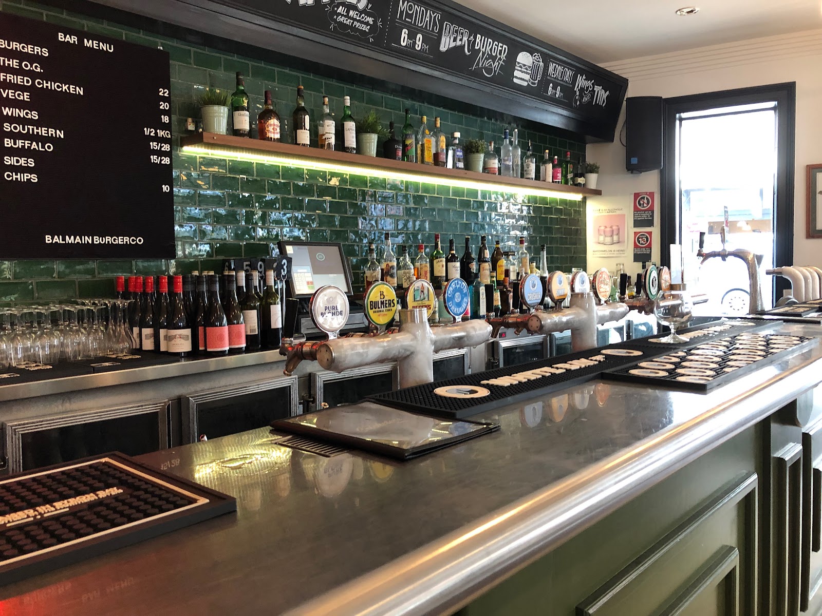 Cricketers Arms Hotel Balmain in Balmain - photo 2