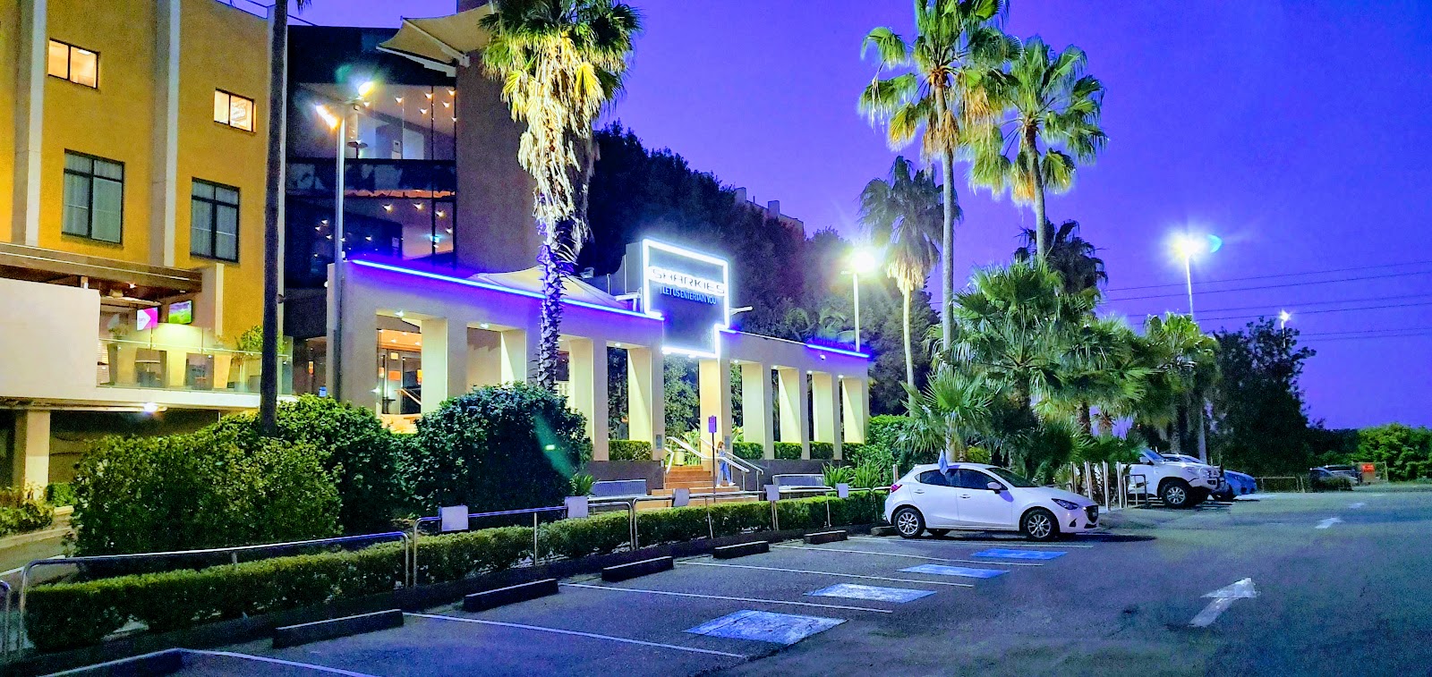 Cronulla-Sutherland Leagues Club Ltd in Woolooware - photo 4