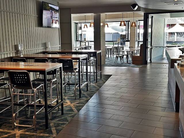 Crown Hotel Parramatta in Parramatta - photo 3