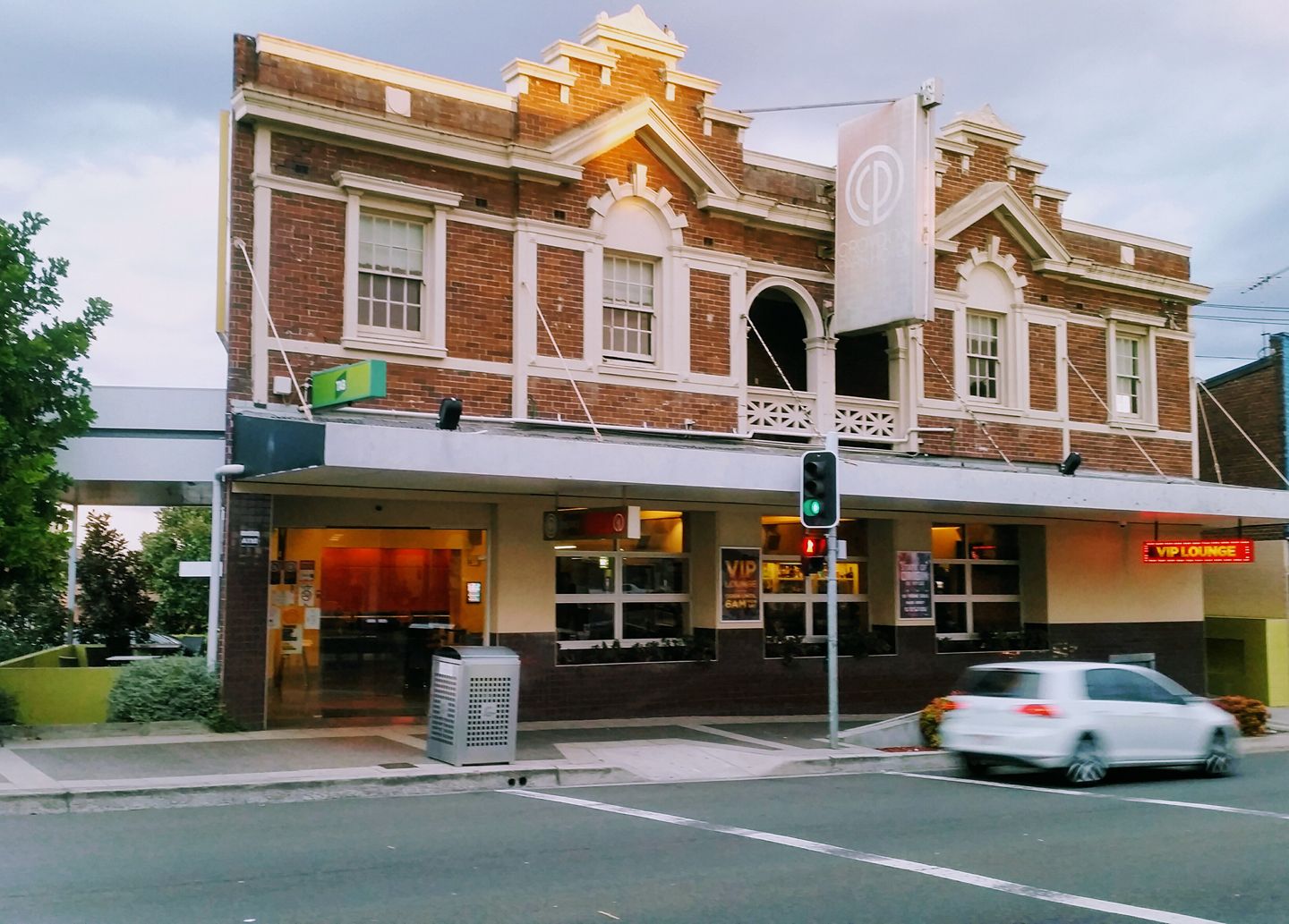 Croydon Park Hotel in Croydon Park - photo 1