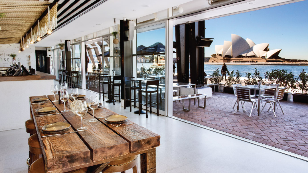 Cruise Hotel in The Rocks - photo 2