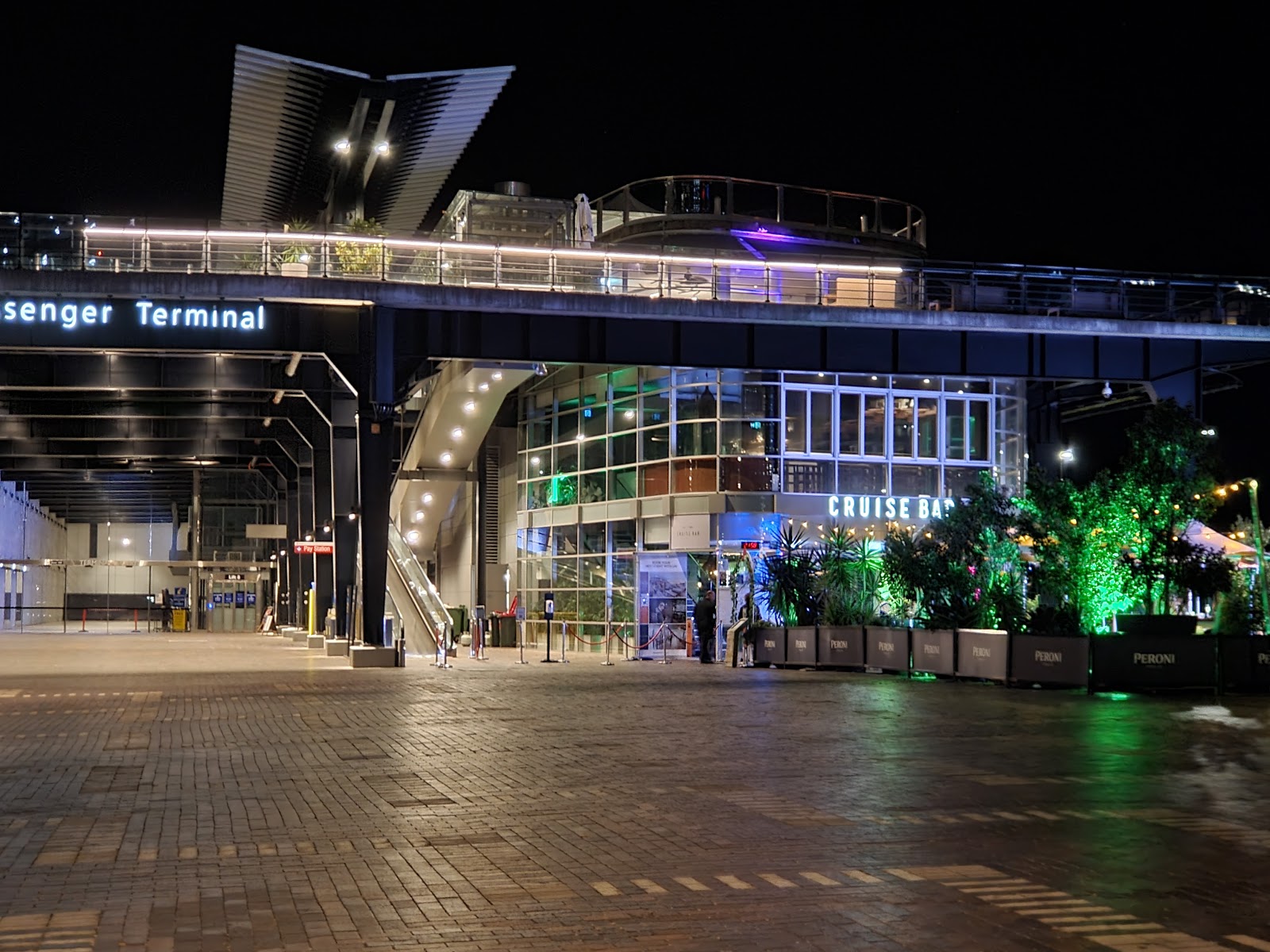 Cruise Hotel in The Rocks - photo 6