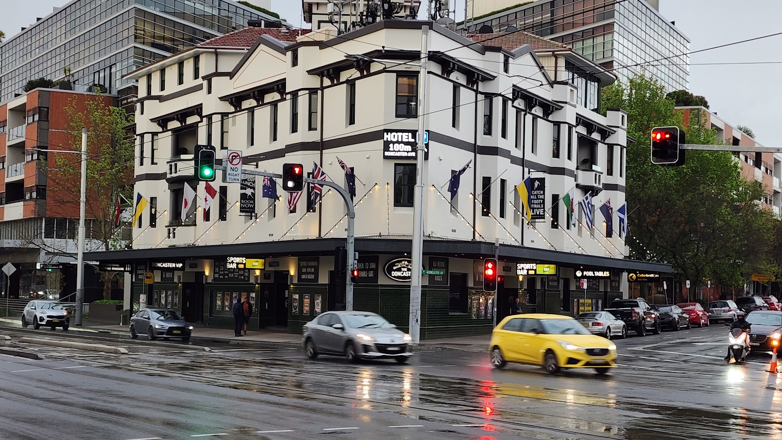Doncaster Hotel in Kensington - photo 1