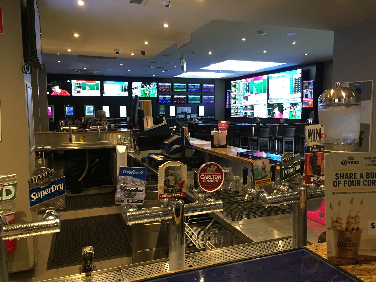 Doonside Hotel in Doonside - photo 3