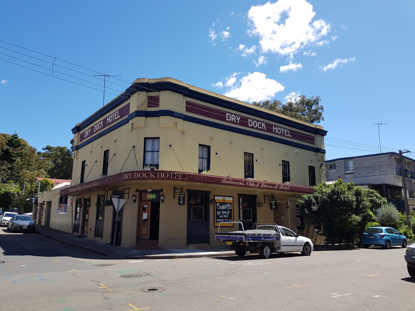 Dry Dock Hotel in Balmain - photo 1