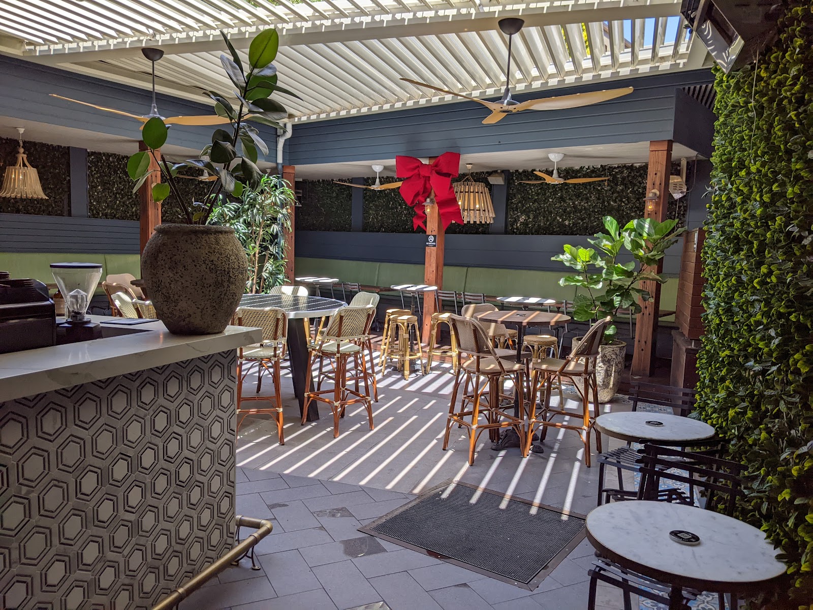 Duke of Gloucester Hotel in Randwick - photo 3