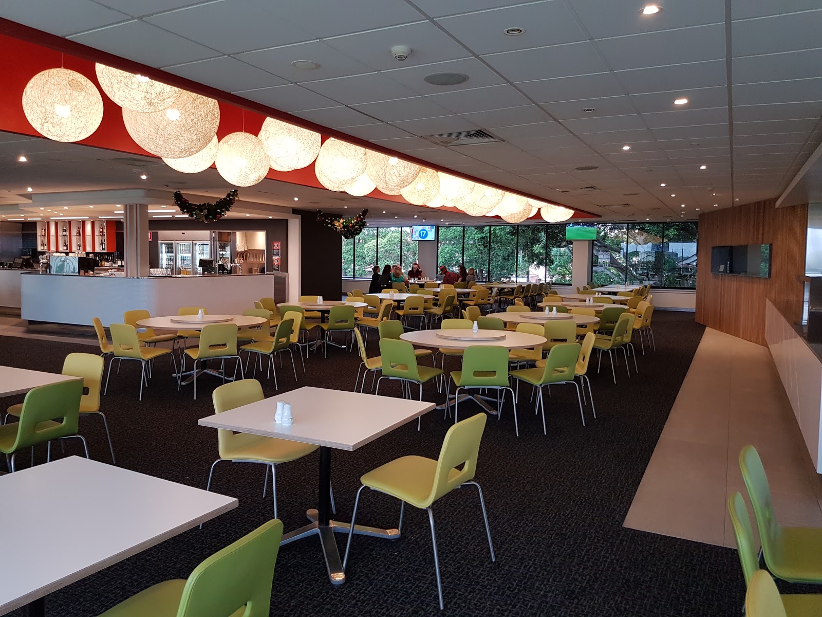 Earlwood Bowling & Rec Club in Earlwood - photo 2