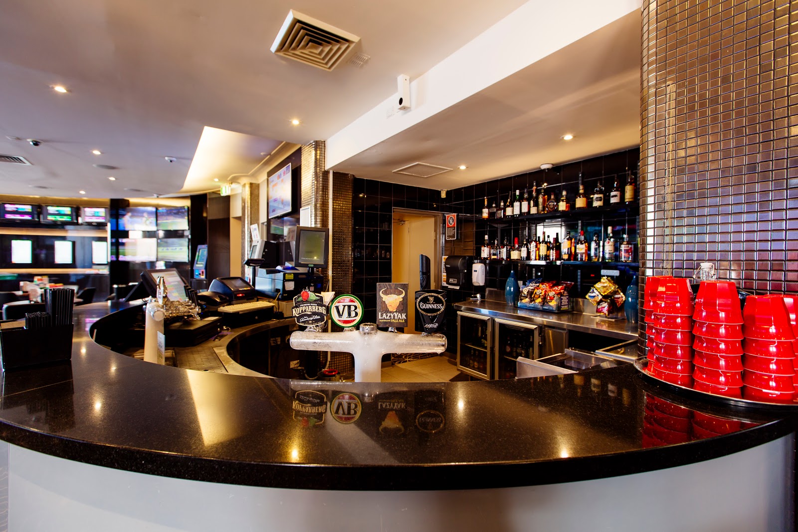 Eastwood Hotel in Eastwood - photo 3