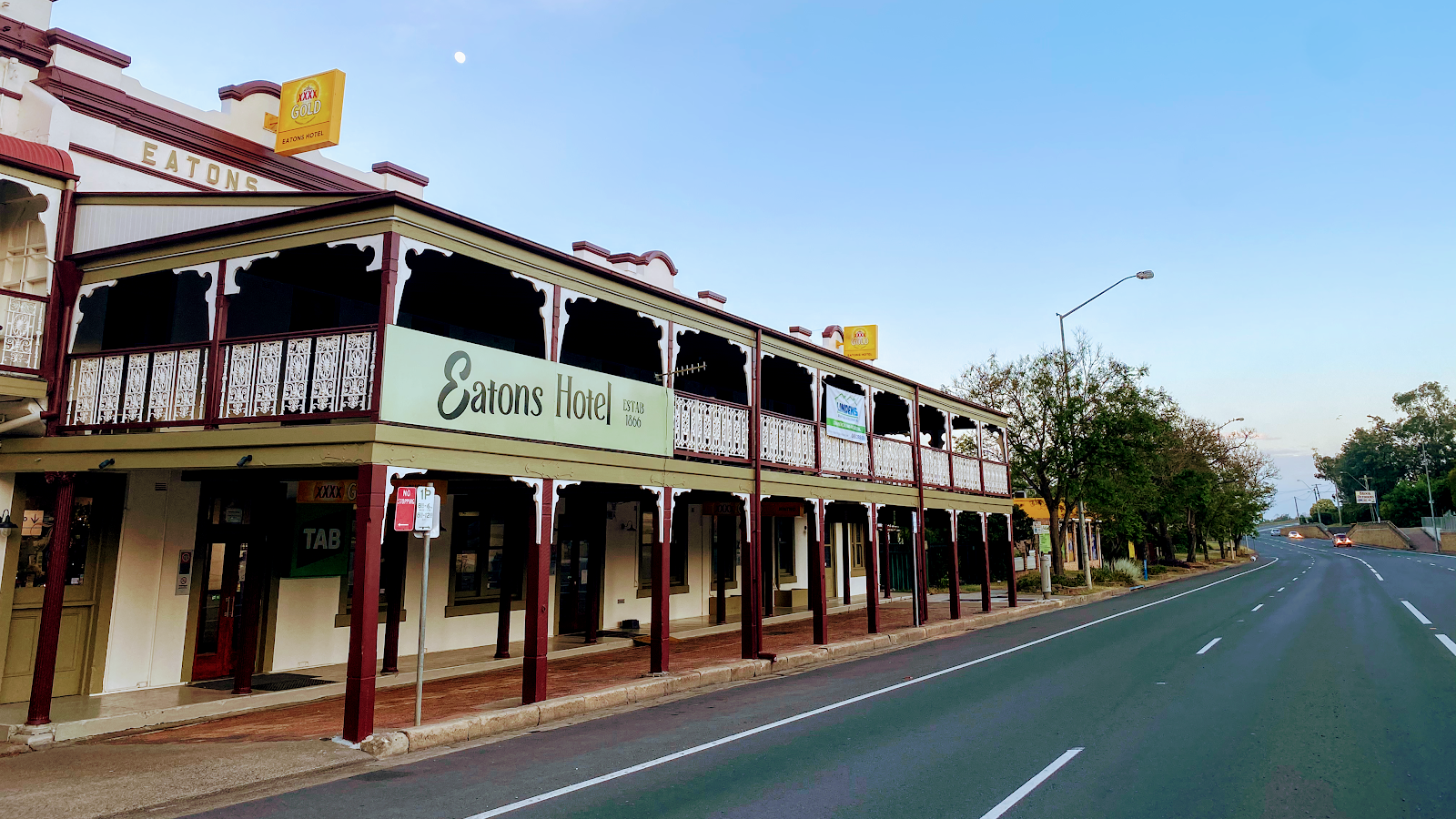 Eatons Hotel in Muswellbrook - photo 1