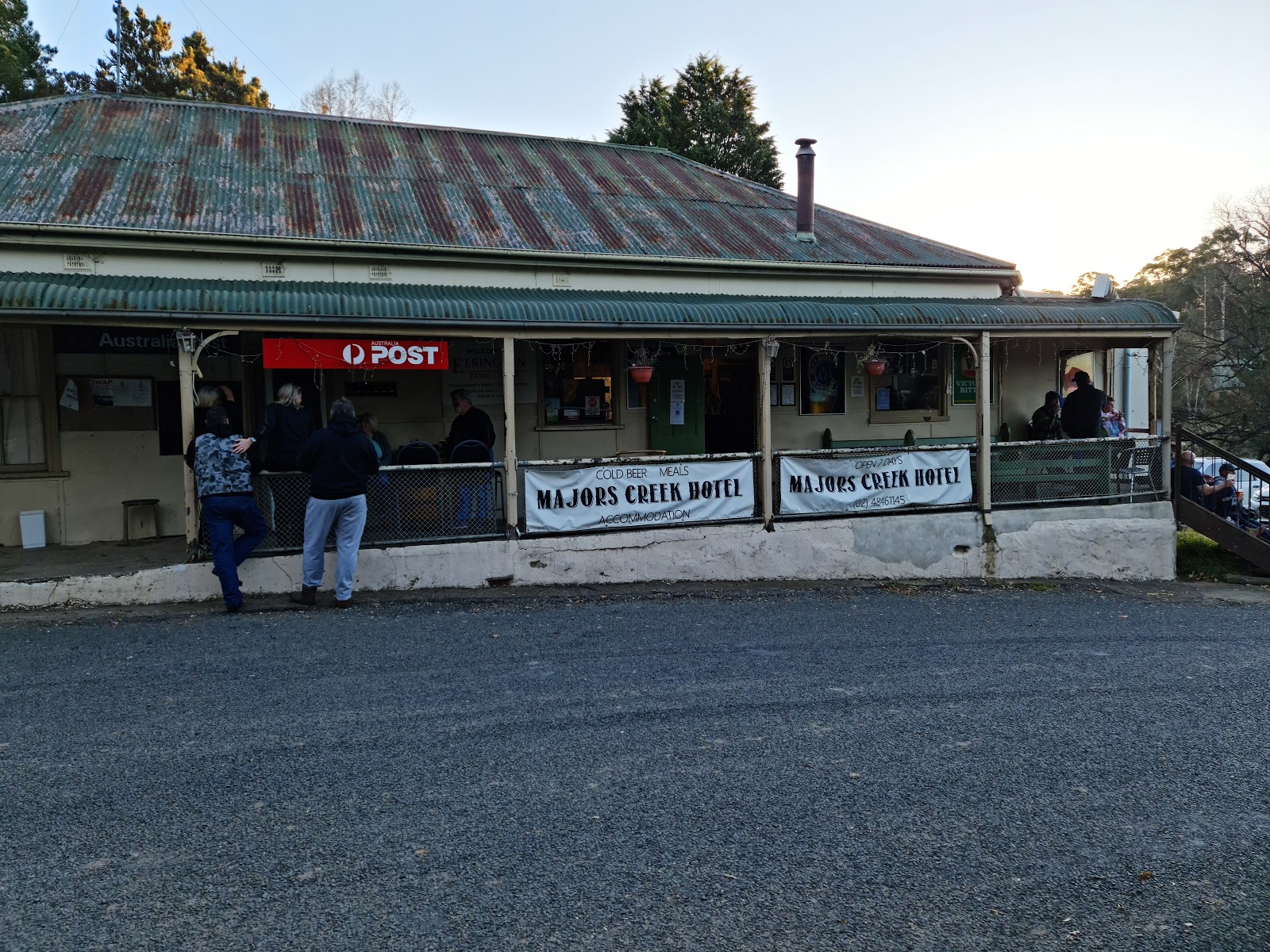 Elrington Hotel in Majors Creek - photo 2