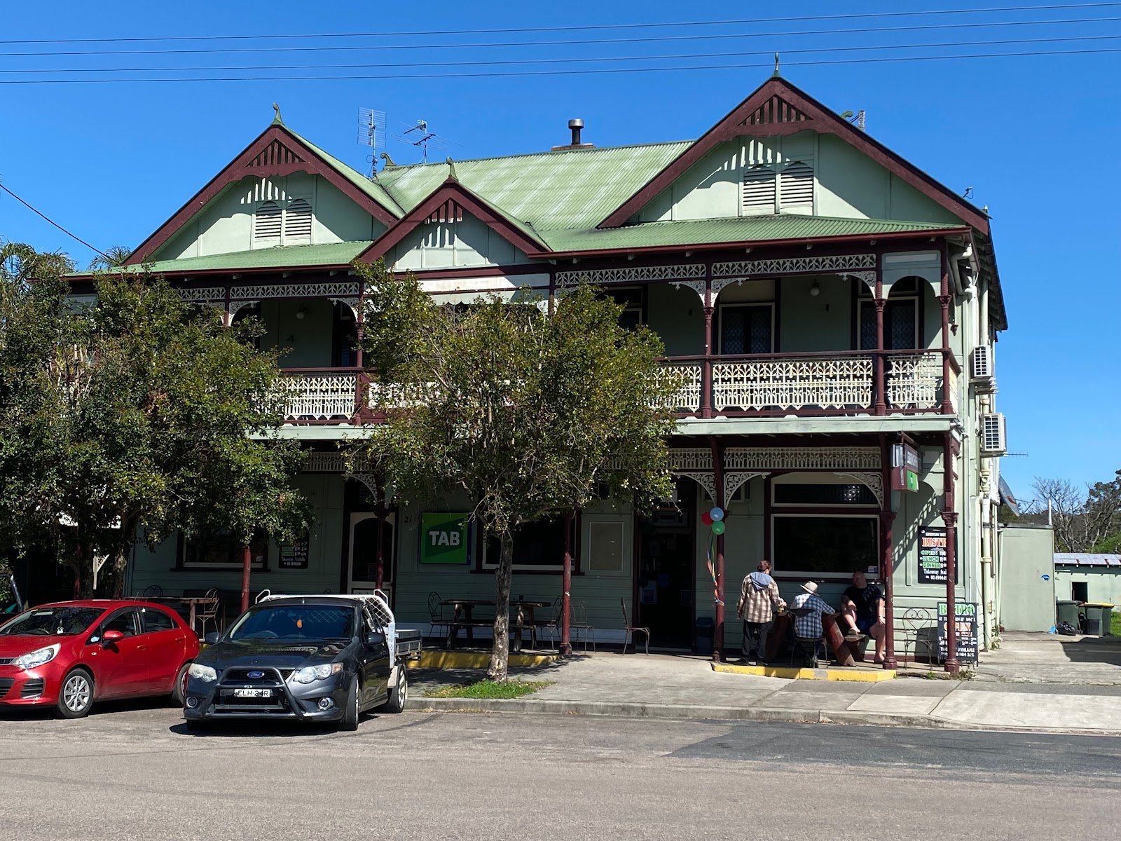Erringhi Hotel in Clarence Town - photo 1