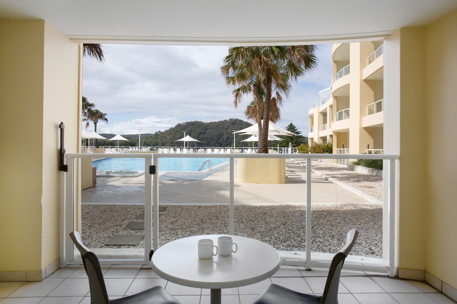 Ettalong Hotel in Ettalong Beach - photo 5