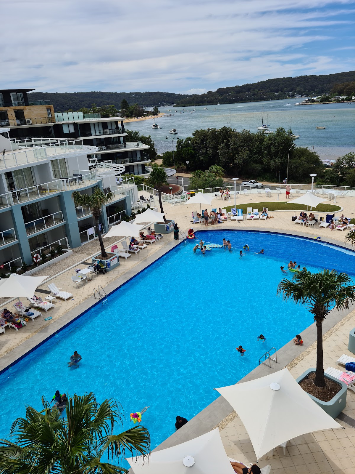 Ettalong Hotel in Ettalong Beach - photo 2