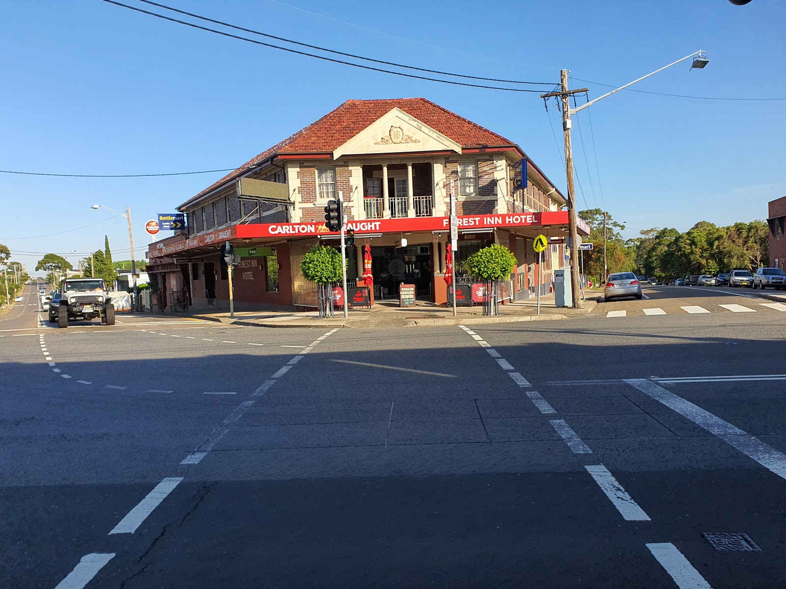 Forest Inn Hotel in Bexley - photo 1