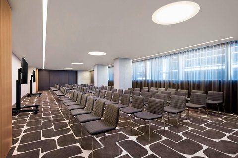 Four Points by Sheraton Sydney Central Park in Chippendale - photo 4