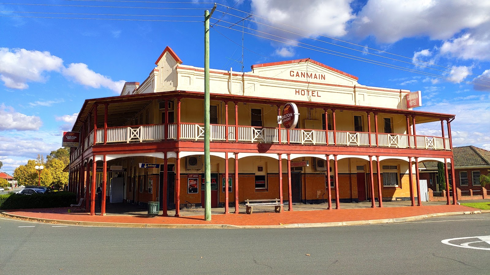 Ganmain Hotel in Ganmain - photo 1