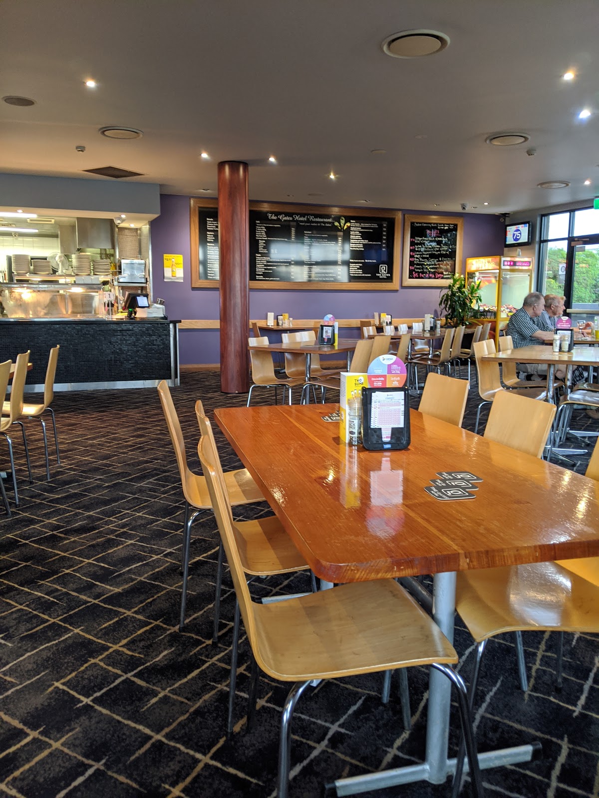 Gates Hotel in Adamstown - photo 4