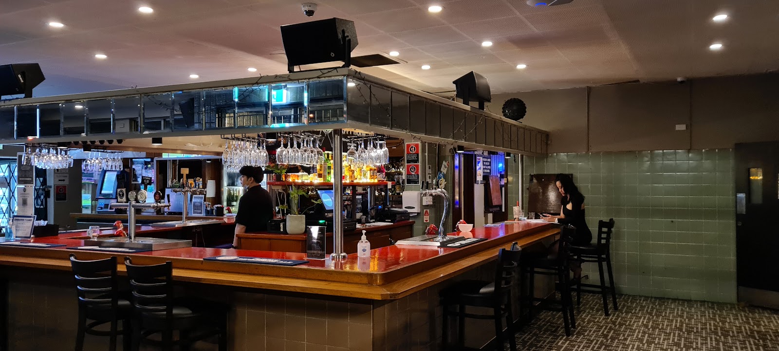 George Hotel in Waterloo - photo 2