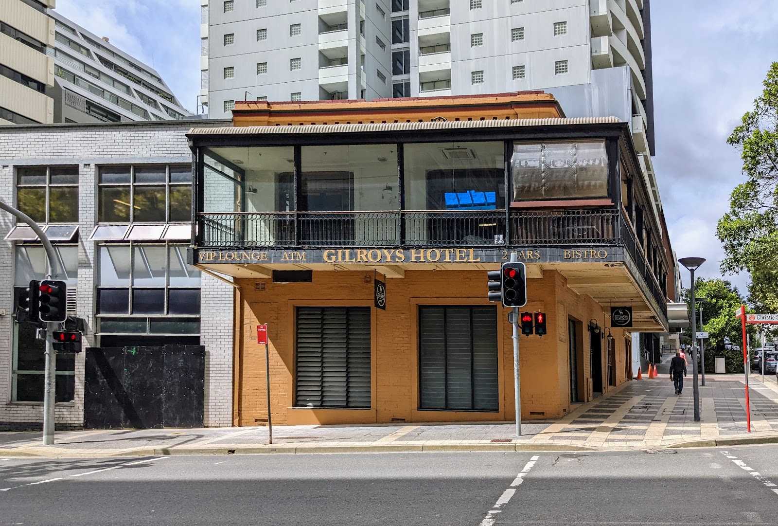 Gilroys Hotel in St Leonards - photo 1