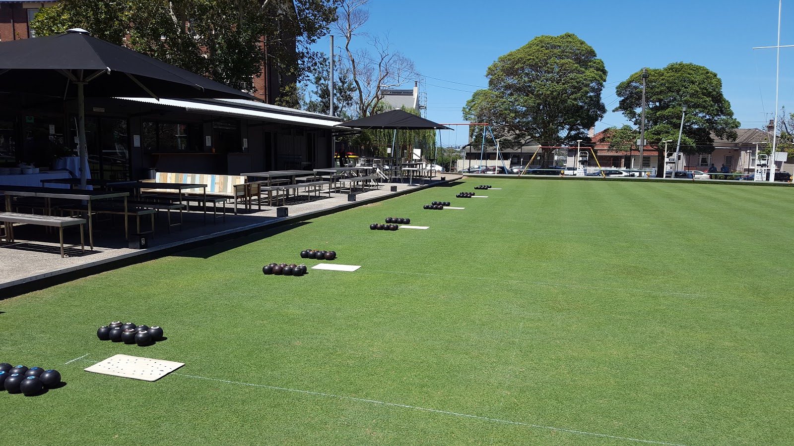 Gladstone Park Bowling Club Ltd in Balmain - photo 1