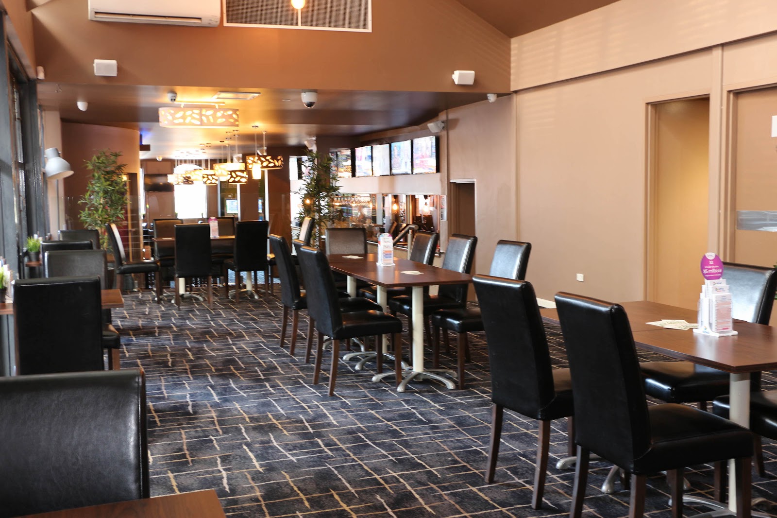 Glasgow Arms Hotel in Ultimo - photo 2