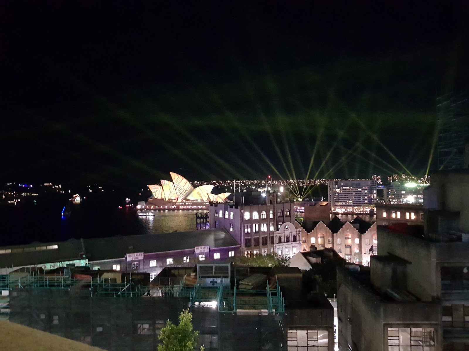 Glenmore Hotel in The Rocks - photo 3