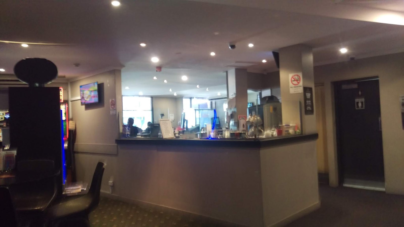 Golden Fleece Hotel in Liverpool - photo 4