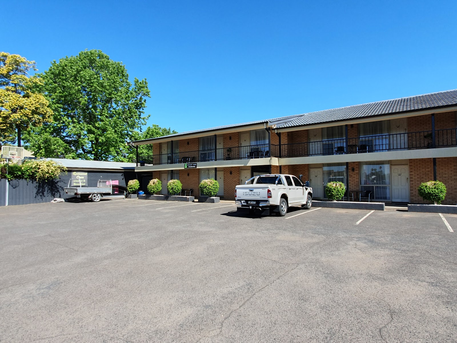 Golden West Hotel in Gilgandra - photo 4