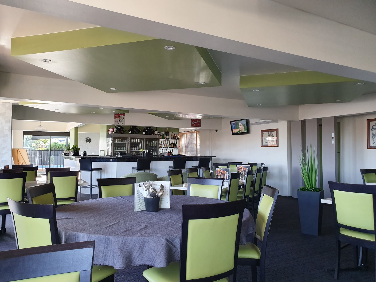 Golden West Hotel in Gilgandra - photo 2