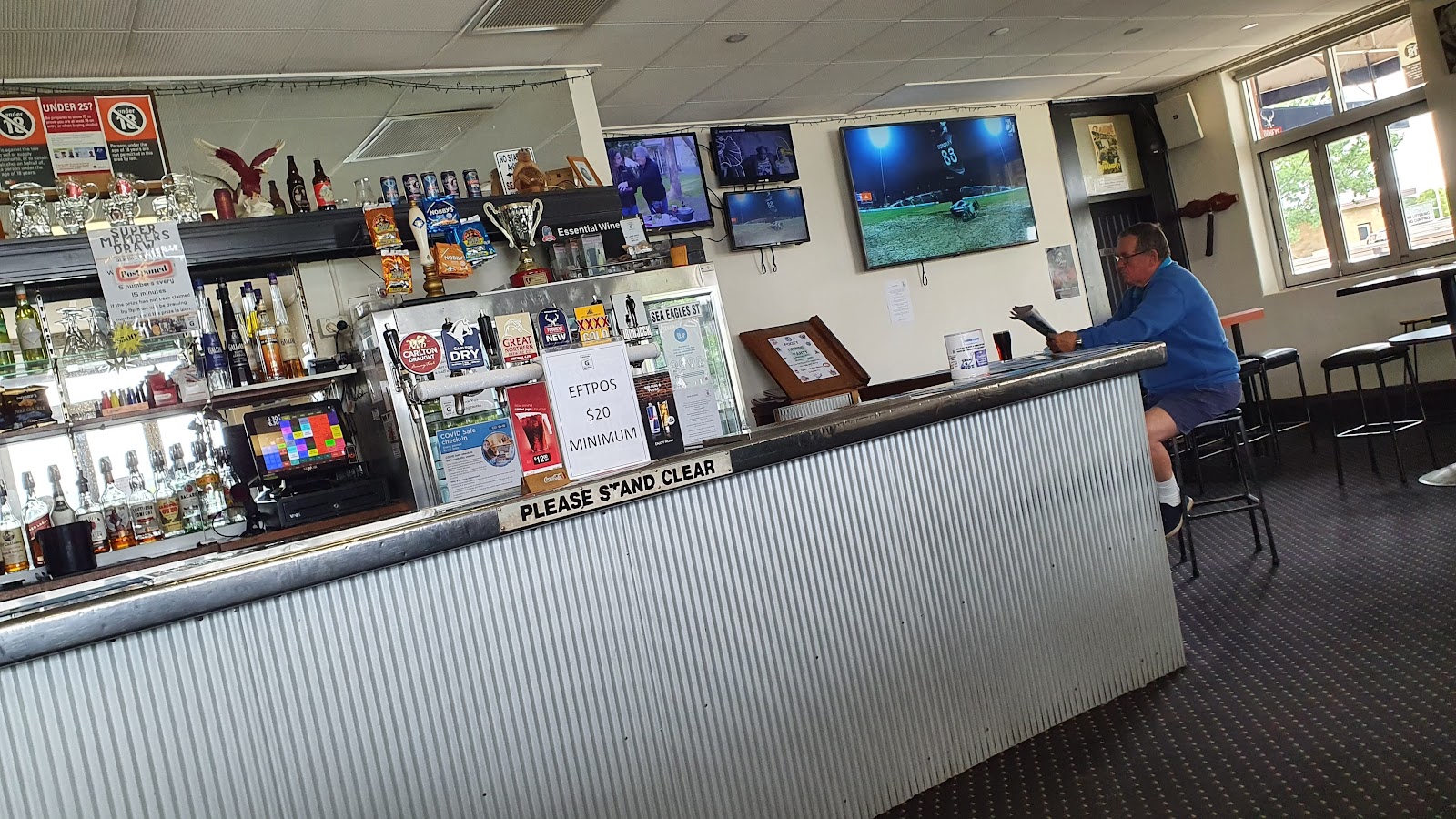 Gordon Hotel in Goulburn - photo 2