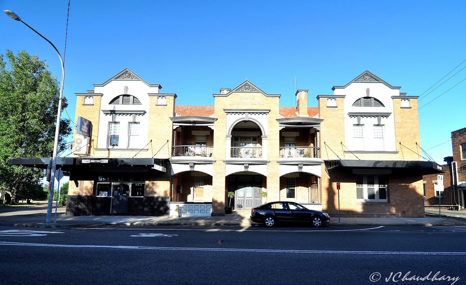 Grand Junction Hotel in Maitland - photo 1