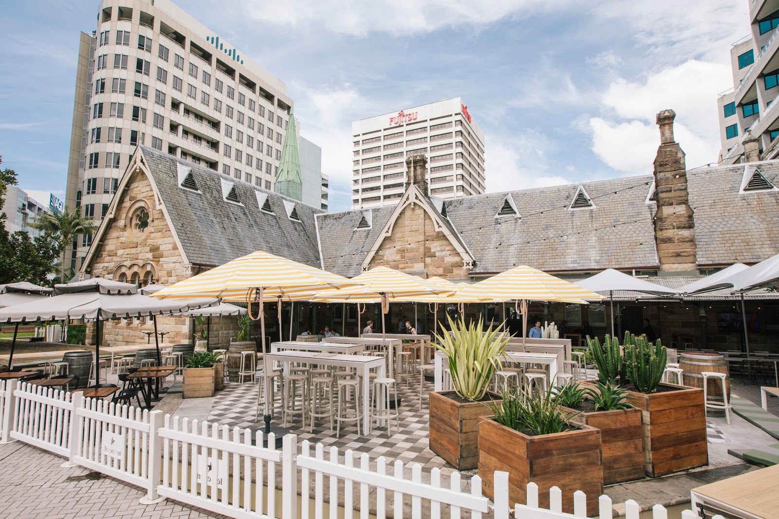 Greenwood Hotel in North Sydney - photo 1