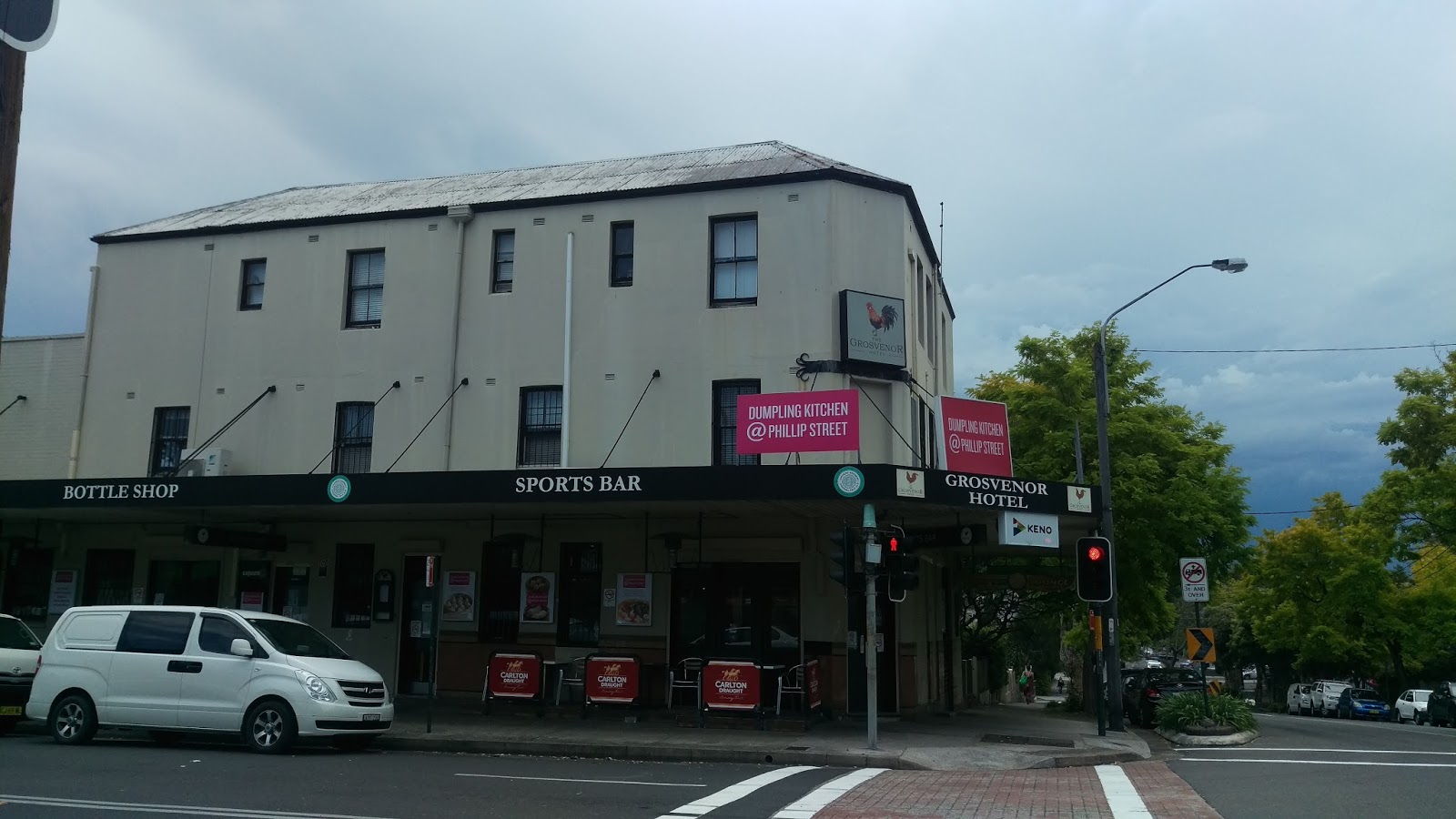 Grosvenor Hotel in Waterloo - photo 1