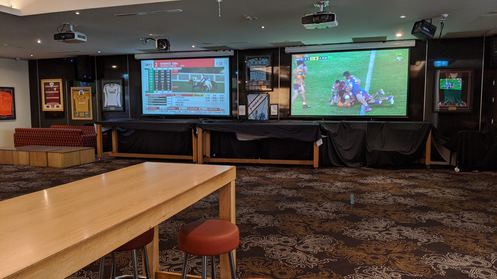 Gymea Hotel in Gymea - photo 6