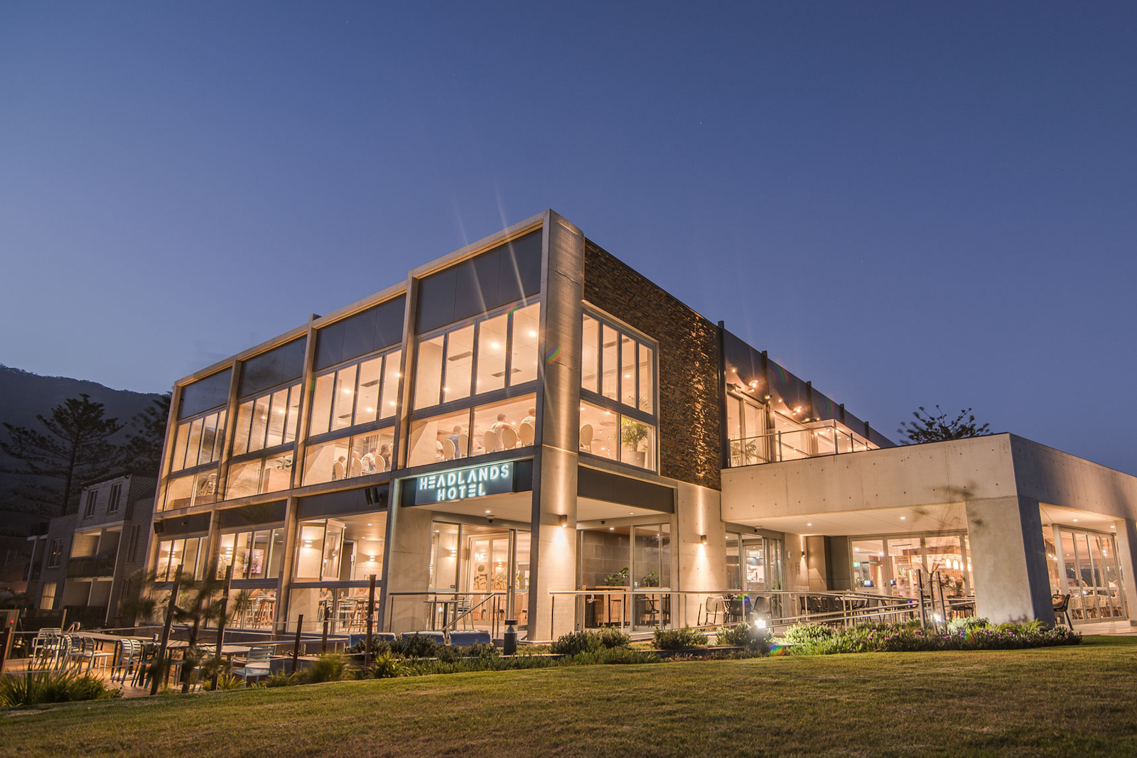 Headlands Hotel in Austinmer - photo 1