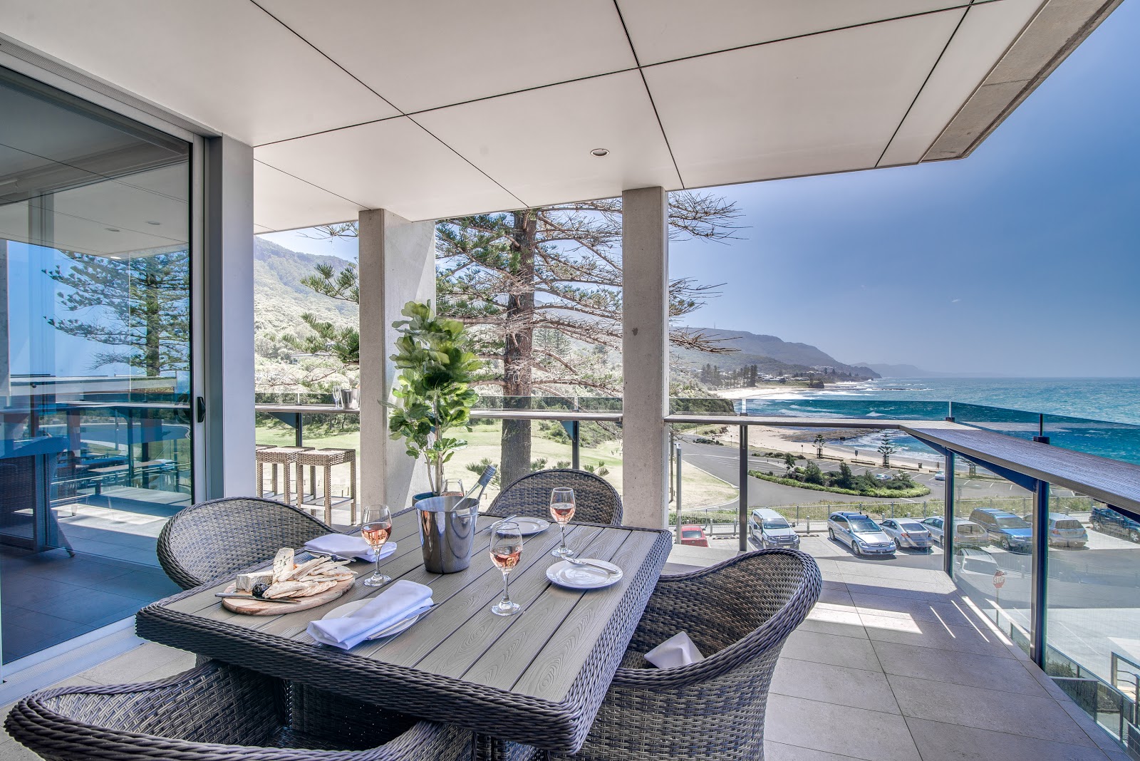 Headlands Hotel in Austinmer - photo 2