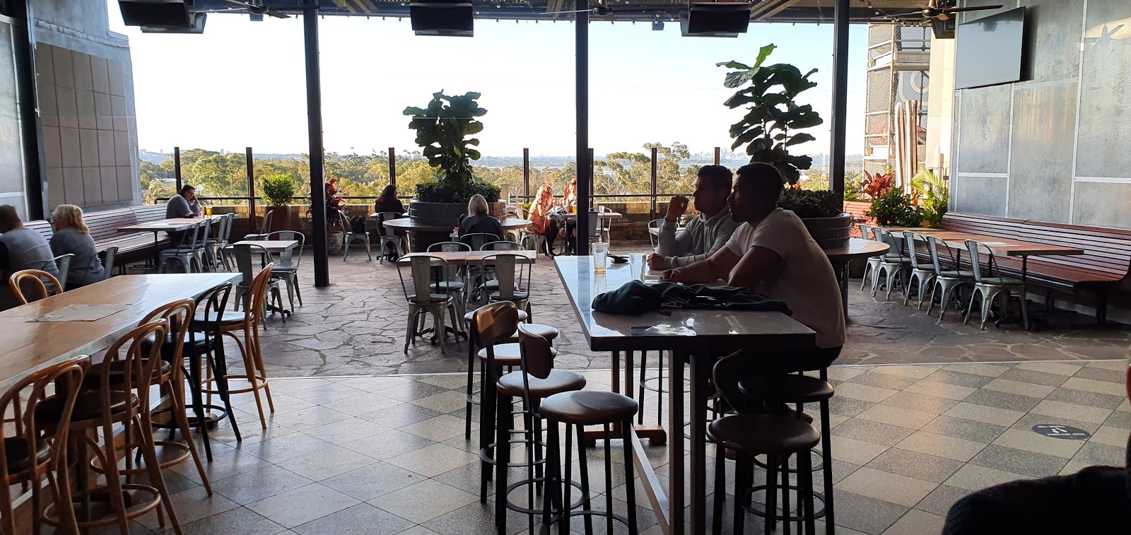 Highfield Hotel in Caringbah - photo 4
