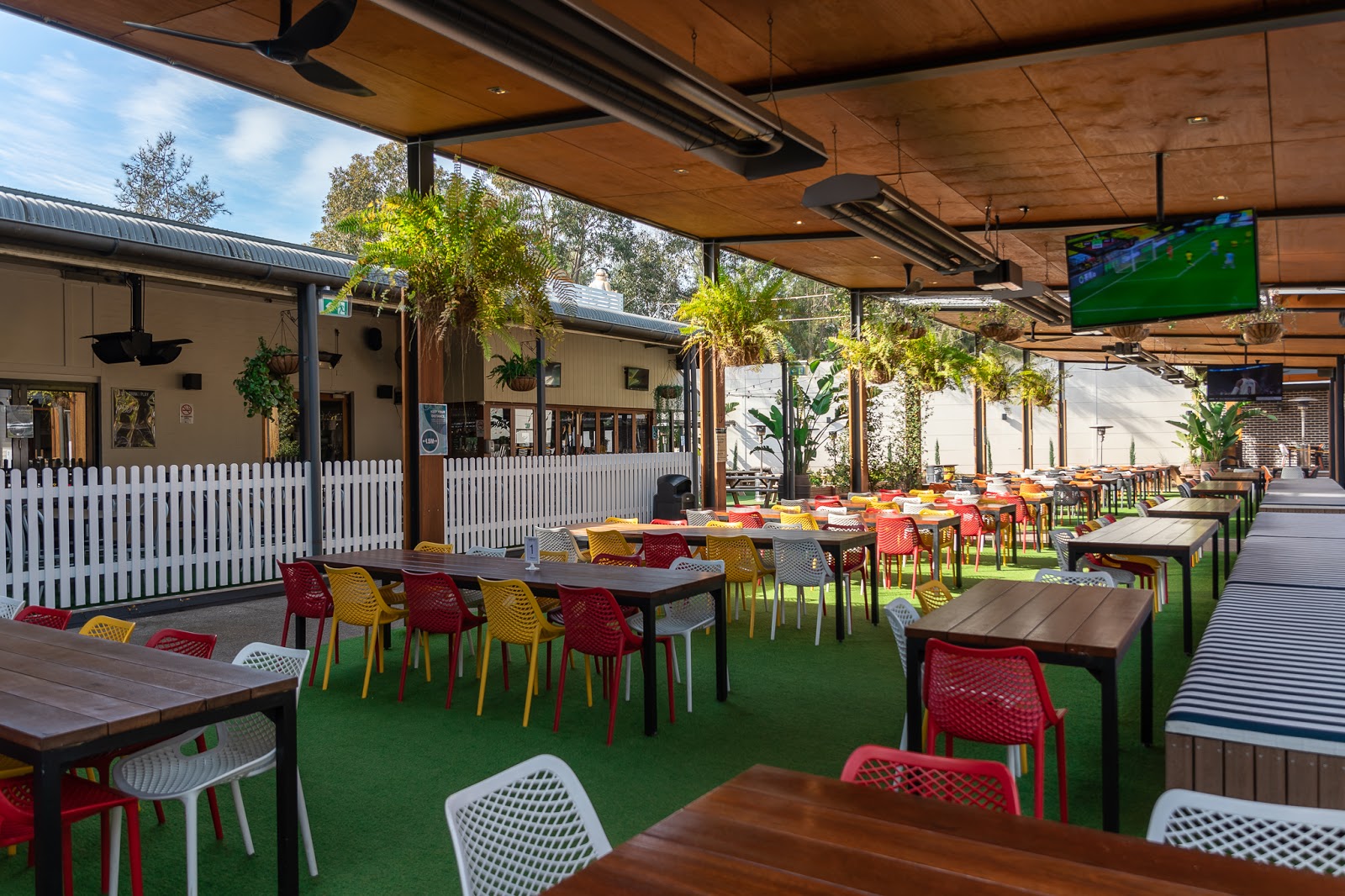 Homestead Tavern in Kellyville Ridge - photo 1