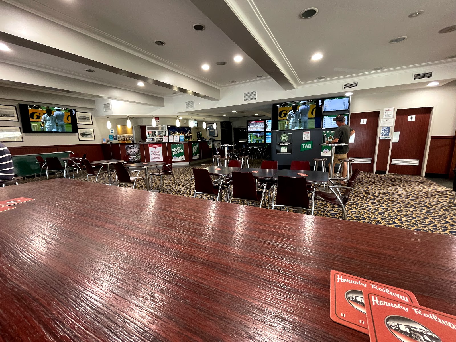 Hornsby Railway Hotel in Hornsby - photo 2