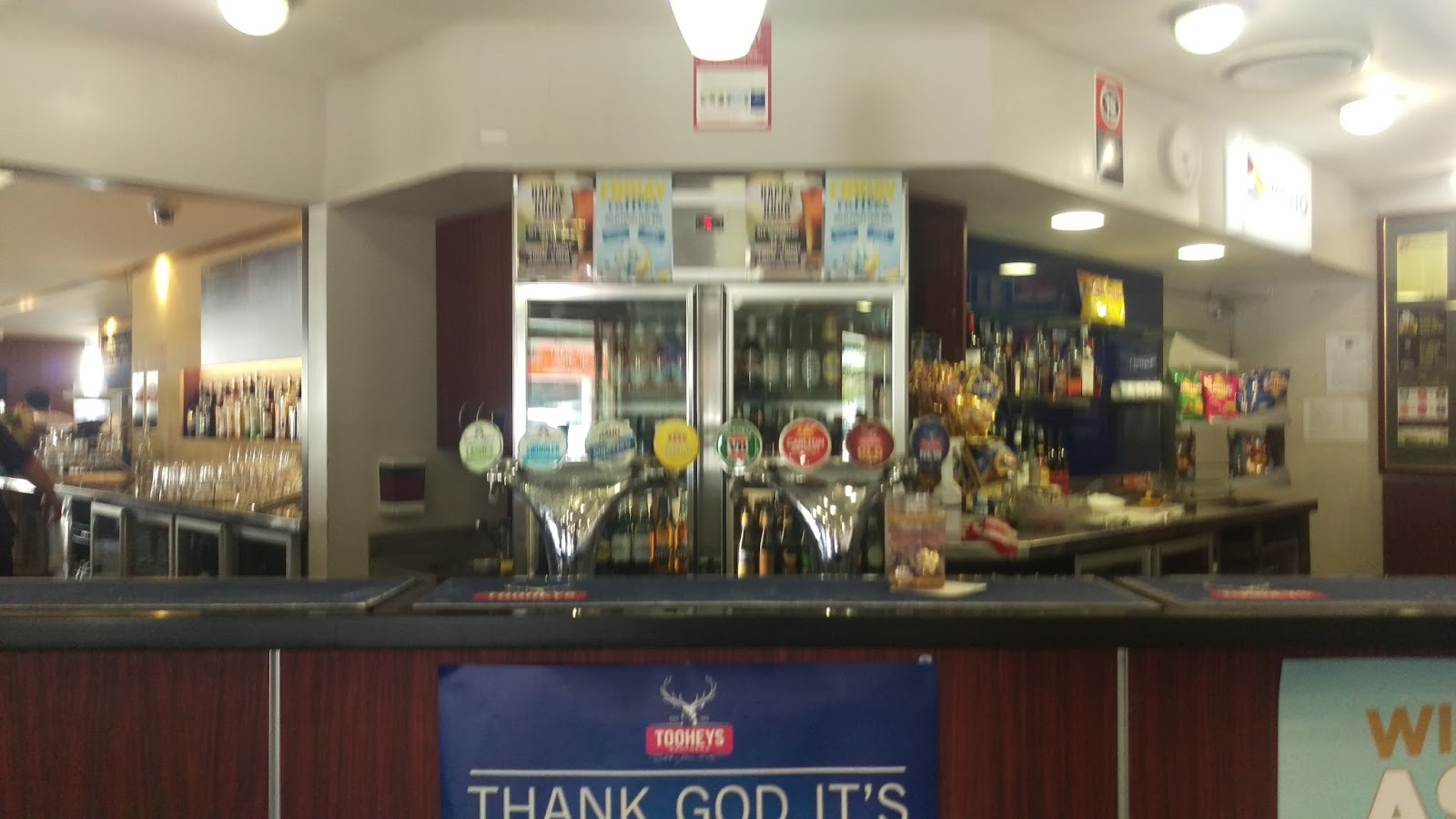 Hornsby Railway Hotel in Hornsby - photo 6