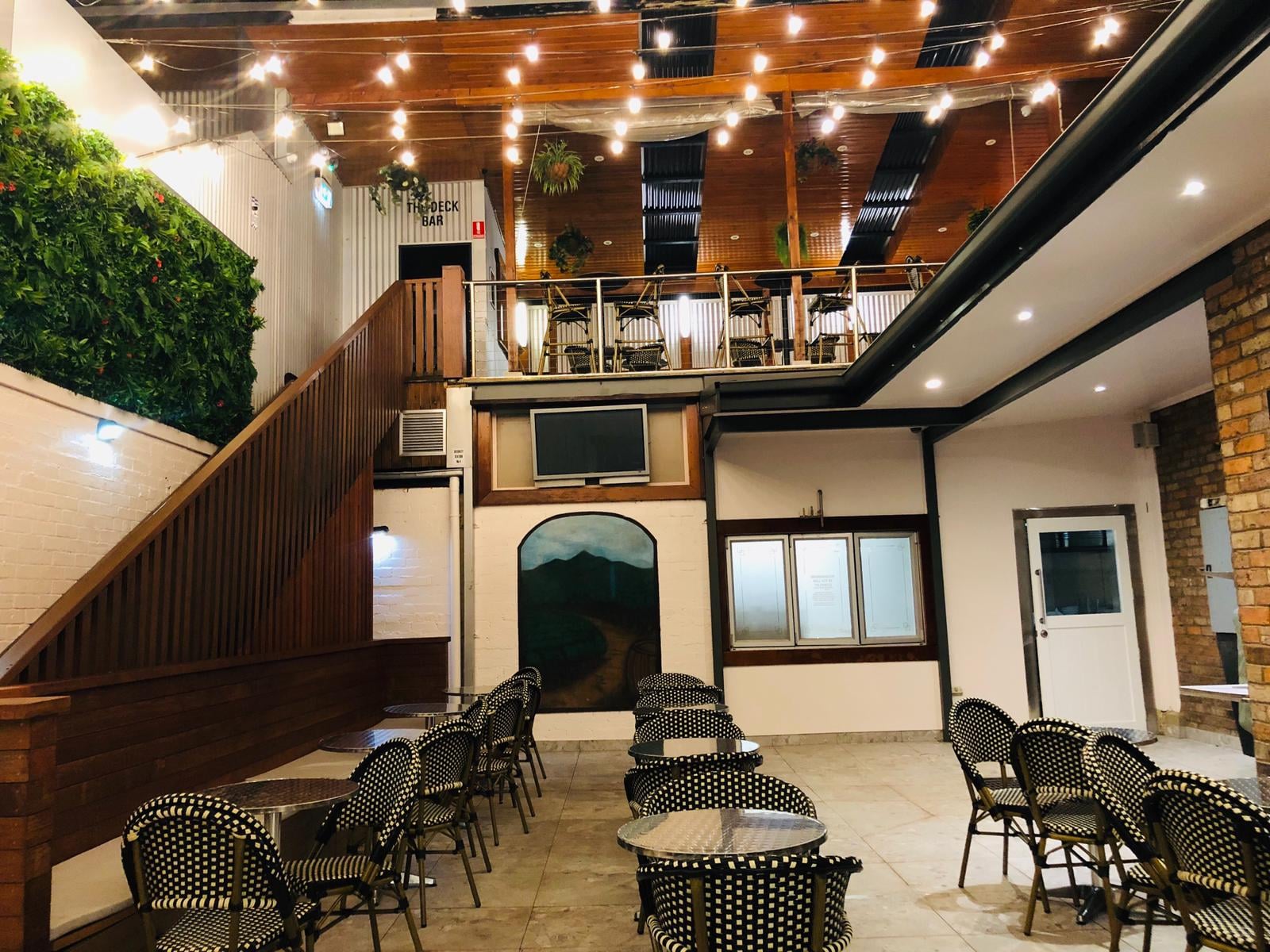 Hotel Orange in Orange - photo 2