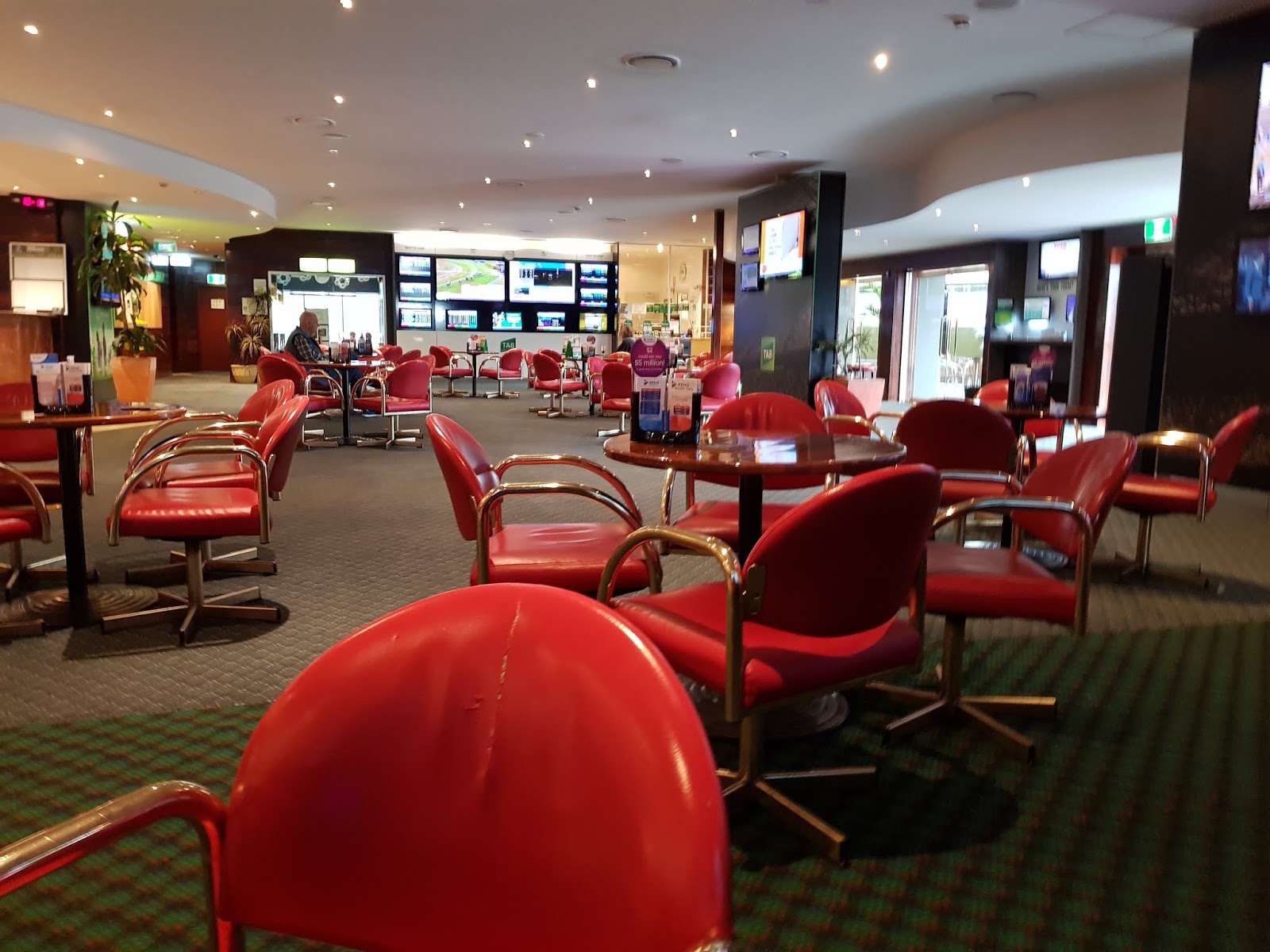 Hotel Seven Hills in Seven Hills - photo 3