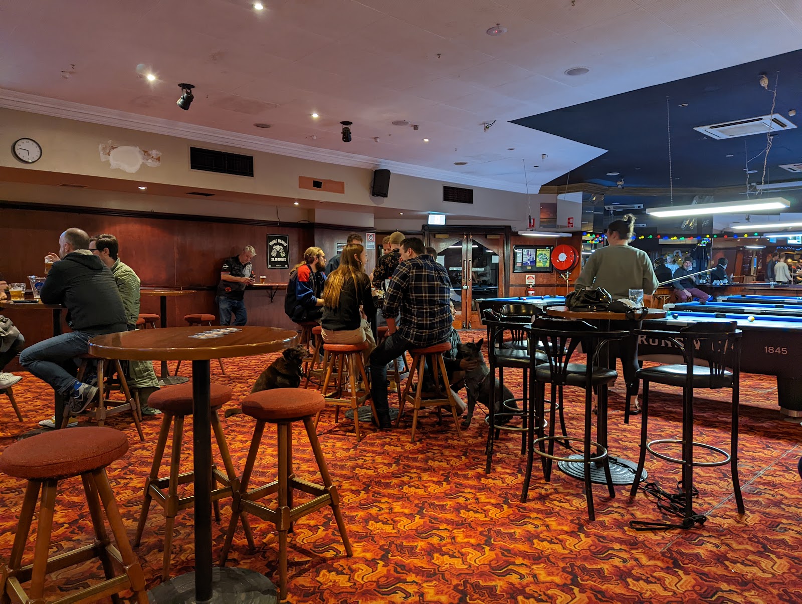 Huntsbury Hotel in Lewisham - photo 2